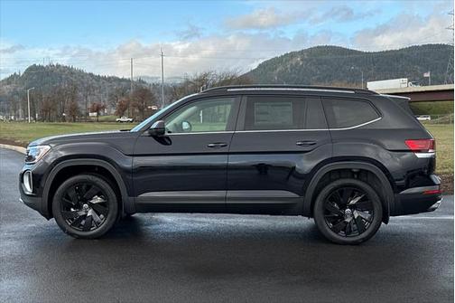 2025 Volkswagen Atlas 2.0T SE w/Technology 4MOTION