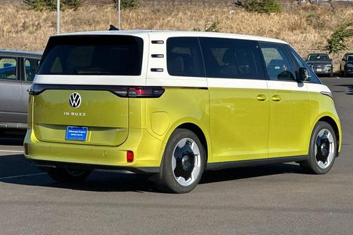 2025 Volkswagen ID. Buzz Pro S Plus with 4MOTION