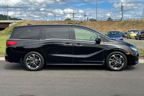 Crystal Black Pearl 2021 Honda Odyssey Elite