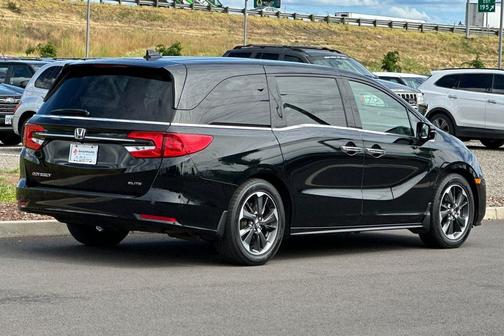 Crystal Black Pearl 2021 Honda Odyssey Elite
