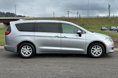 2019 Chrysler Pacifica LX