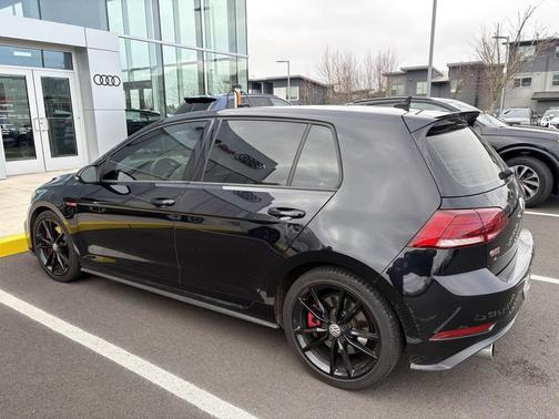 2021 Volkswagen Golf GTI 2.0T SE DSG