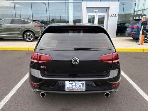 2021 Volkswagen Golf GTI 2.0T SE DSG