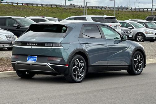 2024 Hyundai IONIQ 5 SE
