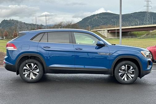 2025 Volkswagen Atlas Cross Sport 2.0T SE