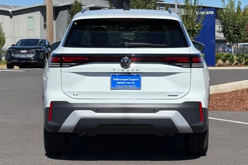2025 Volkswagen Tiguan 2.0T SE 4MOTION