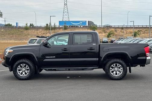 2017 Toyota Tacoma SR5