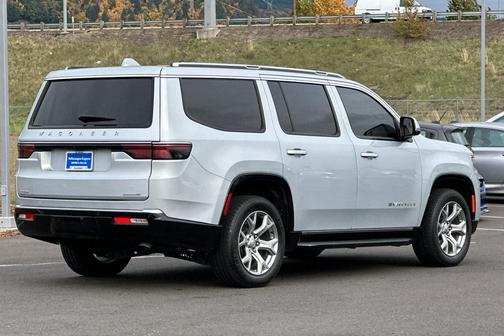 2022 Jeep Wagoneer Series II 4x4