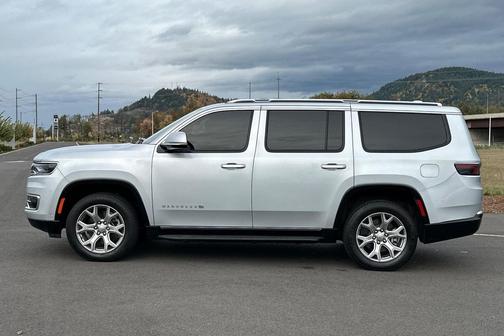 2022 Jeep Wagoneer Series II 4x4