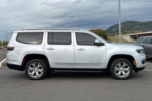 2022 Jeep Wagoneer Series II 4x4