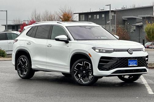 2026 Volkswagen Tiguan 2.0T SEL R-Line 4MOTION