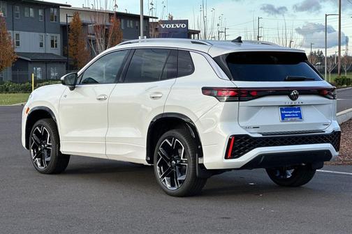 2026 Volkswagen Tiguan 2.0T SEL R-Line 4MOTION