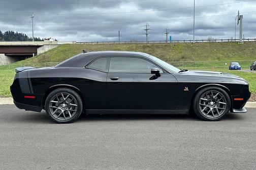 2016 Dodge Challenger R/T Scat Pack