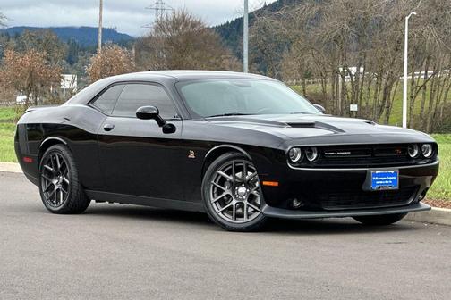 2016 Dodge Challenger R/T Scat Pack