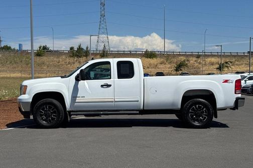 Summit White 2013 GMC Sierra 3500 SLE
