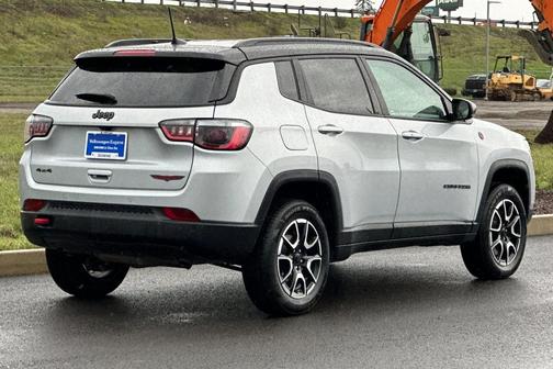 2024 Jeep Compass Trailhawk