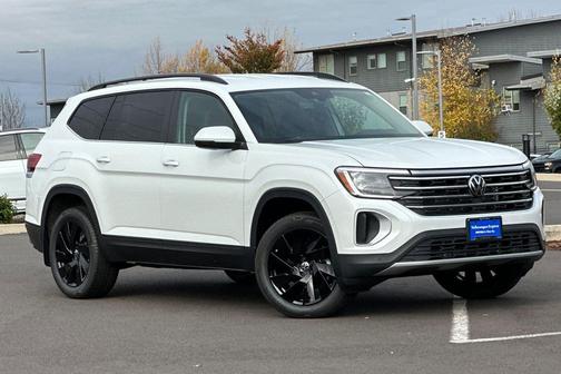 Opal White 2026 Volkswagen Atlas 2.0T SE w/Technology 4MOTION