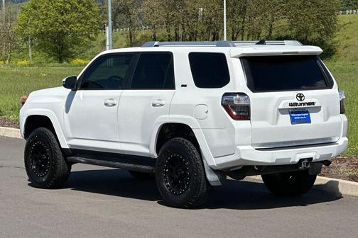 Super White 2016 Toyota 4Runner SR5 Premium