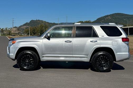 2013 Toyota 4Runner SR5