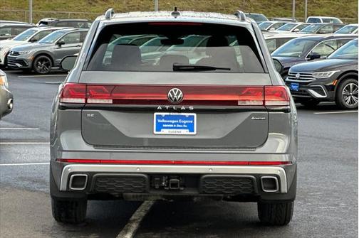 2025 Volkswagen Atlas 2.0T Peak Edition