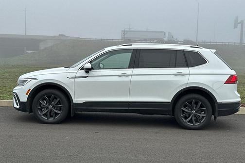 2024 Volkswagen Tiguan 2.0T SE 4MOTION