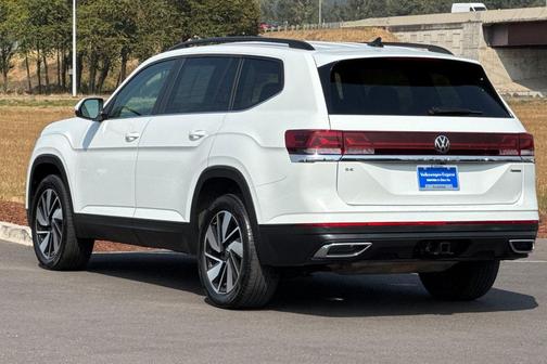 2024 Volkswagen Atlas 2.0T SE w/Technology 4MOTION