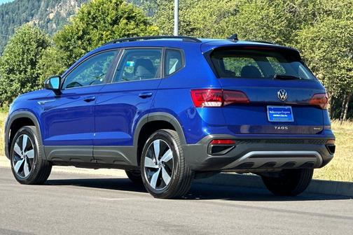 Dusk Blue Metallic 2024 Volkswagen Taos 1.5T S