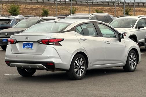 2021 Nissan Versa 1.6 SV