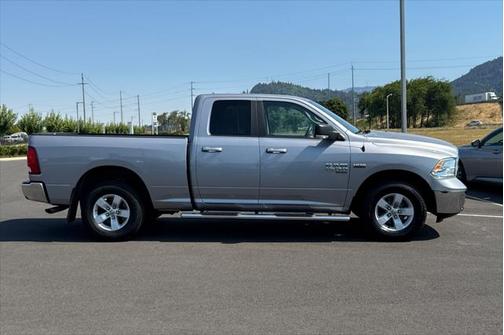 2019 RAM 1500 SLT