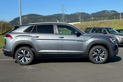 2025 Volkswagen Atlas Cross Sport 2.0T SE