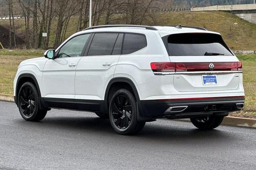 2026 Volkswagen Atlas 2.0T SE w/Technology 4MOTION