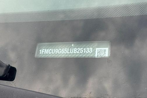 2020 Ford Escape SE