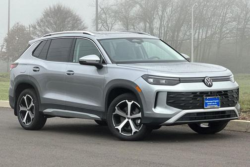 pyrite silver metallic 2026 Volkswagen Tiguan 2.0T SE 4MOTION SUV