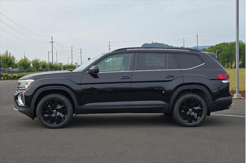 2025 Volkswagen Atlas 2.0T SE w/Technology 4MOTION