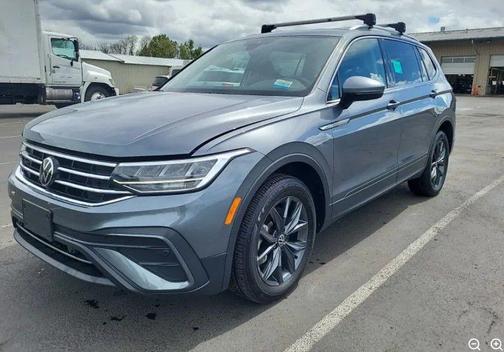 Platinum Gray Metallic 2022 Volkswagen Tiguan 2.0T SE 4MOTION