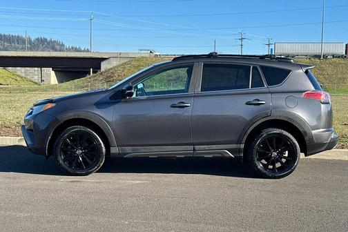 2018 Toyota RAV4 Adventure