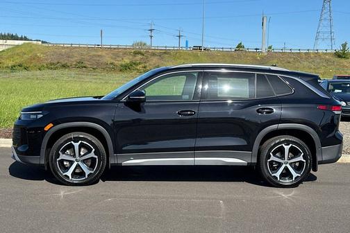 Deep Black 2026 Volkswagen Tiguan 2.0T SE 4MOTION