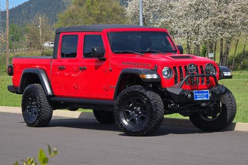 Firecracker Red Clearcoat 2021 Jeep Gladiator Mojave 4x4