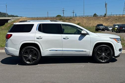 White Frost Tricoat 2019 GMC Acadia Denali