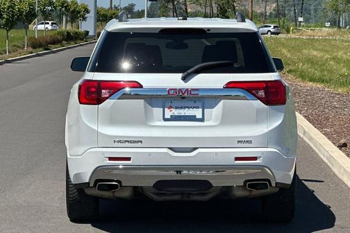 White Frost Tricoat 2019 GMC Acadia Denali