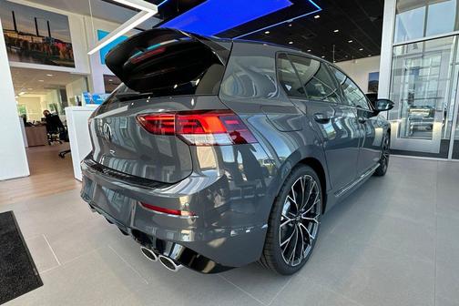 graphite gray 2026 Volkswagen Golf R 2.0T DSG