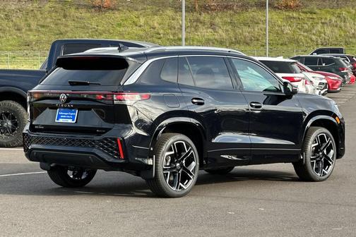 2026 Volkswagen Tiguan 2.0T SEL R-Line 4MOTION