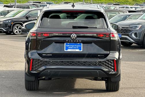 2026 Volkswagen Tiguan 2.0T SEL R-Line 4MOTION