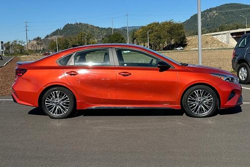 2022 Kia Forte GT-Line