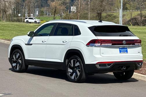 2025 Volkswagen Atlas Cross Sport 2.0T SE w/Technology 4MOTION