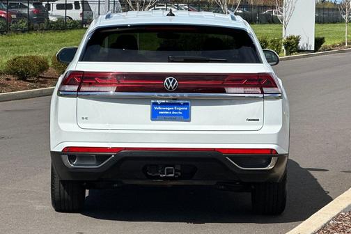 2025 Volkswagen Atlas Cross Sport 2.0T SE w/Technology 4MOTION