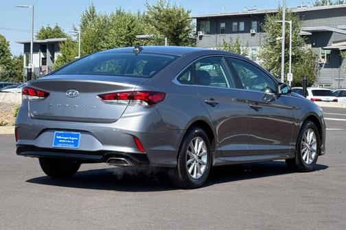 2018 Hyundai SONATA SE