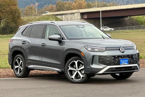 2025 Volkswagen Tiguan 2.0T SE 4MOTION