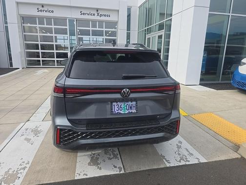 2025 Volkswagen Tiguan 2.0T SE R-Line Black 4MOTION