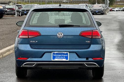 2018 Volkswagen Golf TSI S